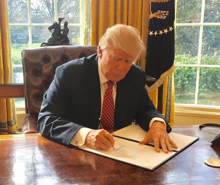 Trump signing